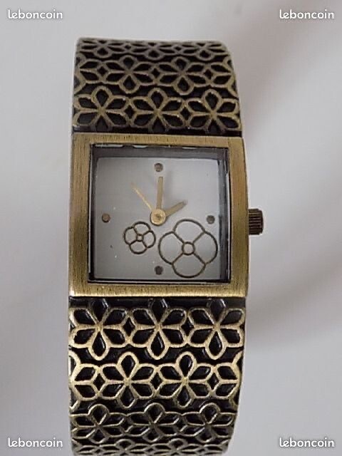 Montre Femme Neuve en Métal Doré Montre Femme Neuve en Métal Doré