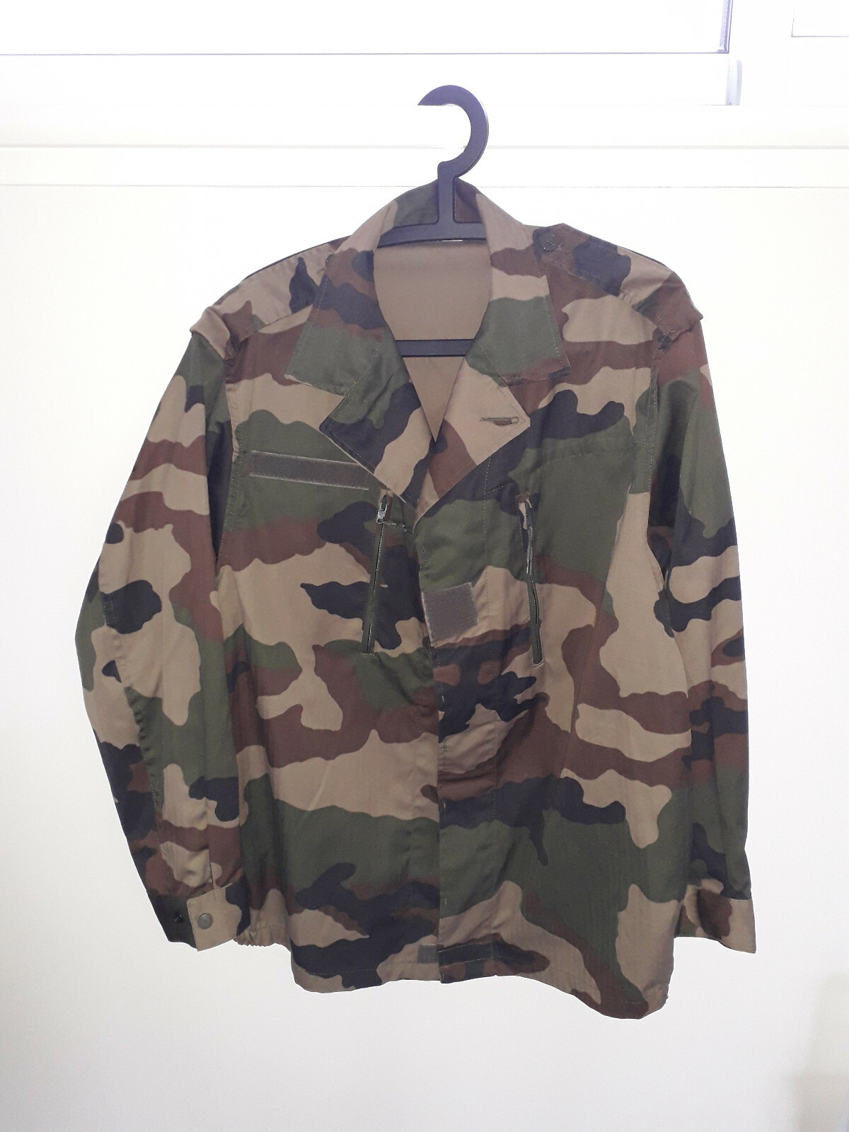3 Vêtements camouflage pour homme – Taille L – Occasion bon état 3 Vêtements camouflage pour homme – Taille L – Occasion bon état