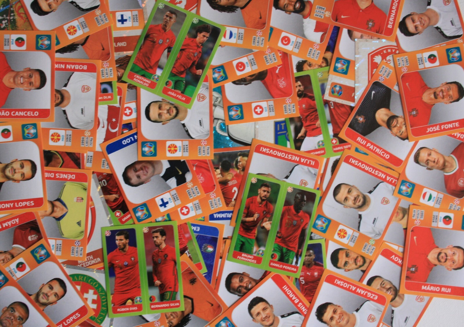 Stickers Autocollants Euro 2020 Tournament Edition – Lot 10 Stickers à choisir Stickers Autocollants Euro 2020 Tournament Edition – Lot 10 Stickers à choisir