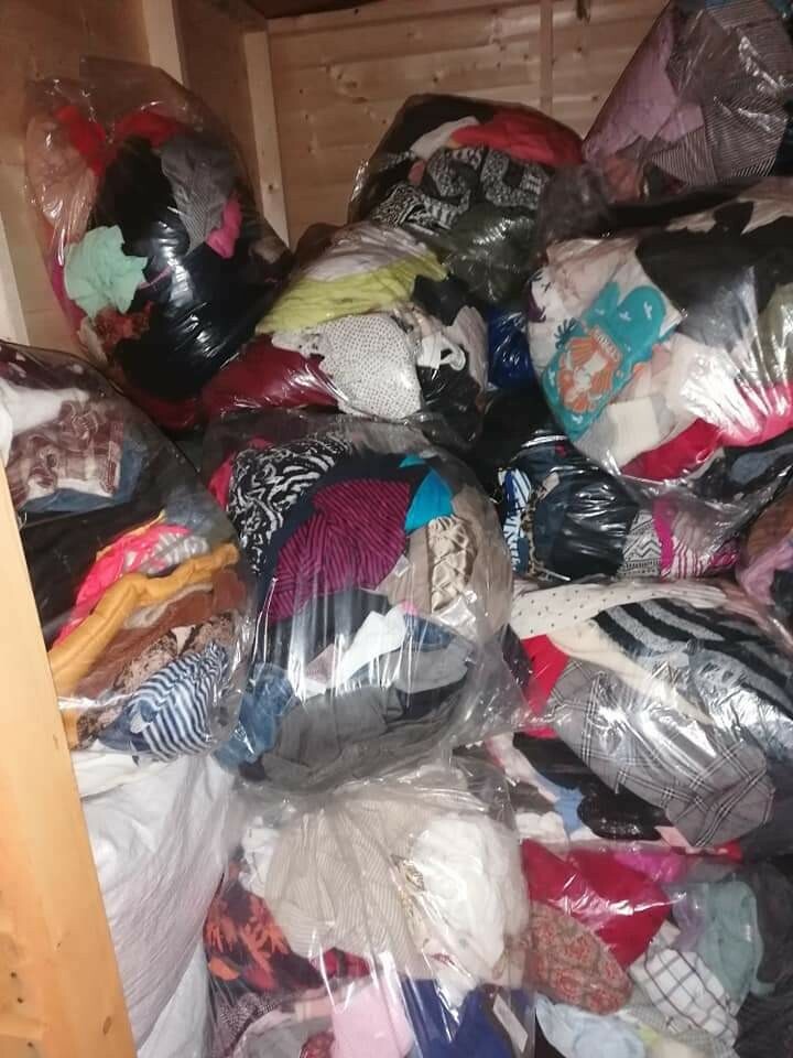 10kgs Femmes Mix Vêtements en Gros Lot Pack 10kilos Super Pour Vendeur 10kgs Femmes Mix Vêtements en Gros Lot Pack 10kilos Super Pour Vendeur