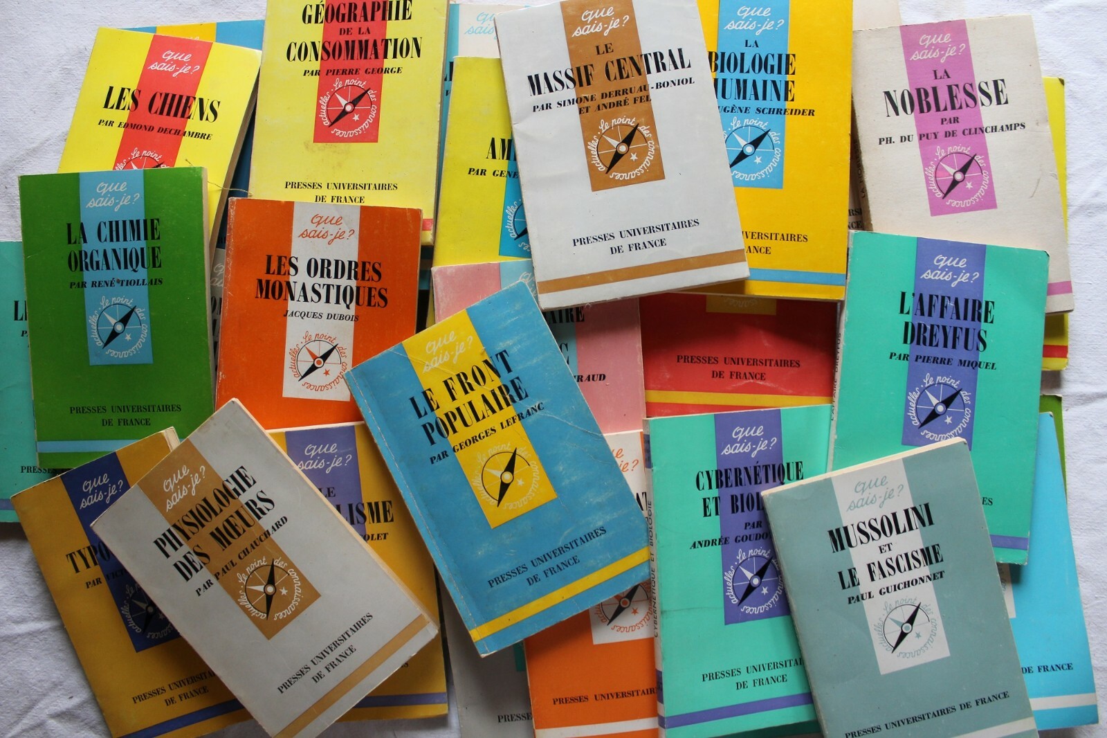 lot de 100 livres collection que sais- je? éditions PUF lot de 100 livres collection que sais- je? éditions PUF