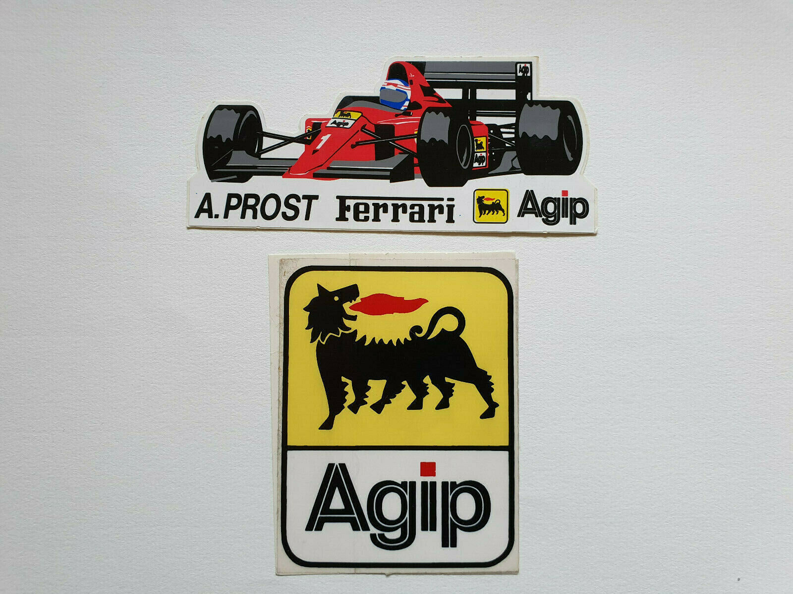 2 AUTOCOLLANTS STICKERS VINTAGE AUTOMOBILE AGIP FERRARI PROST 2 AUTOCOLLANTS STICKERS VINTAGE AUTOMOBILE AGIP FERRARI PROST