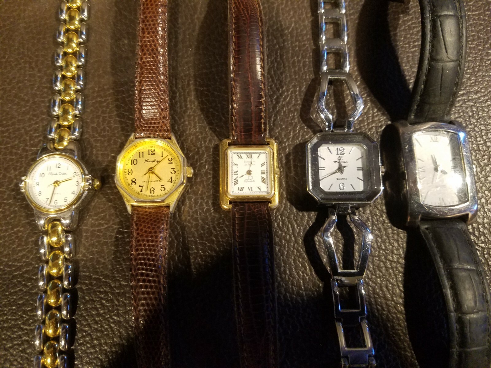 lot 5 montres femmes à restaurer ou pour pièces lot 5 montres femmes à restaurer ou pour pièces