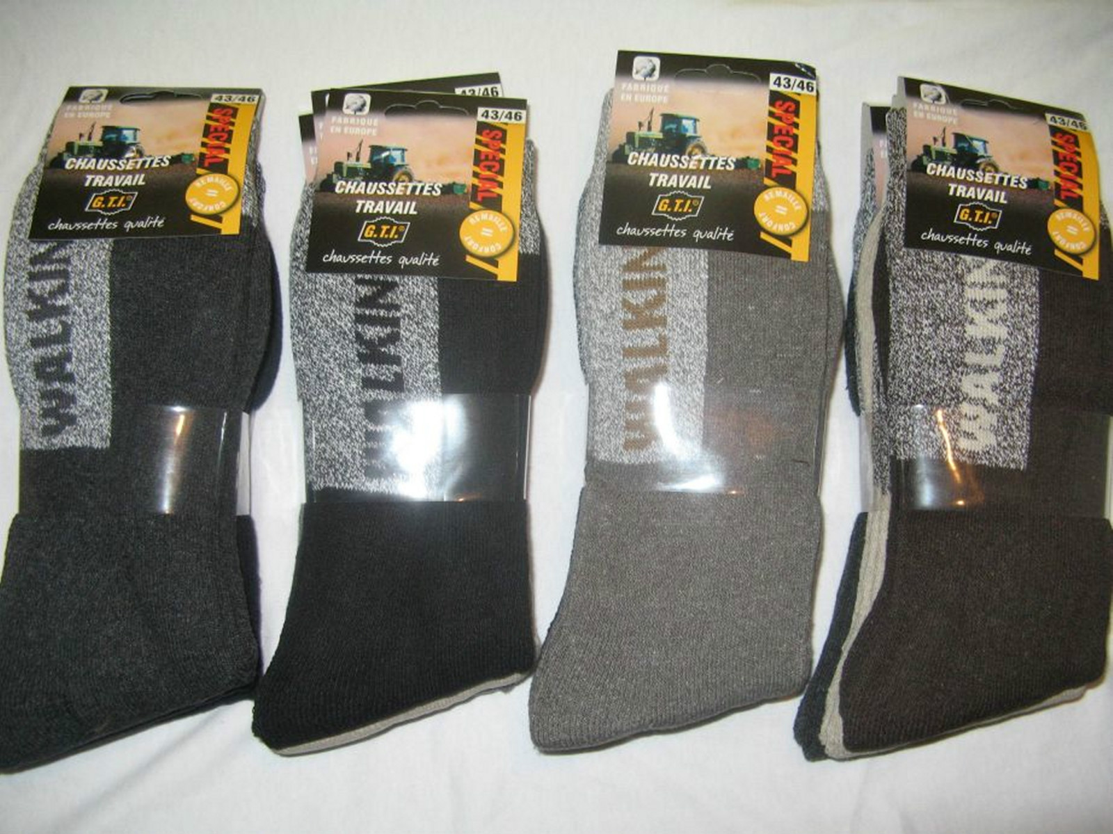 12 PAIRES DE CHAUSSETTES DE TRAVAIL – COTON EPAIS 12 PAIRES DE CHAUSSETTES DE TRAVAIL – COTON EPAIS