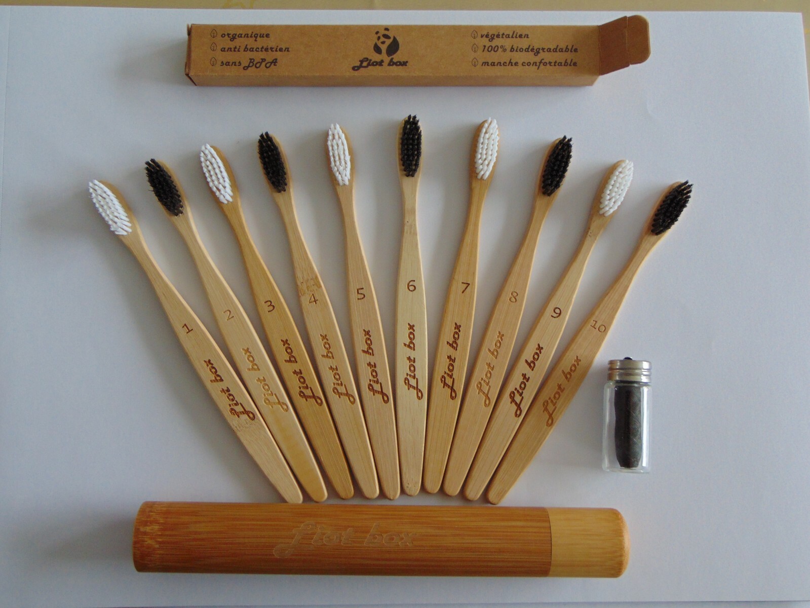 10 brosses à dents bambou médium écologique étui de voyage  fil dentaire bio ?