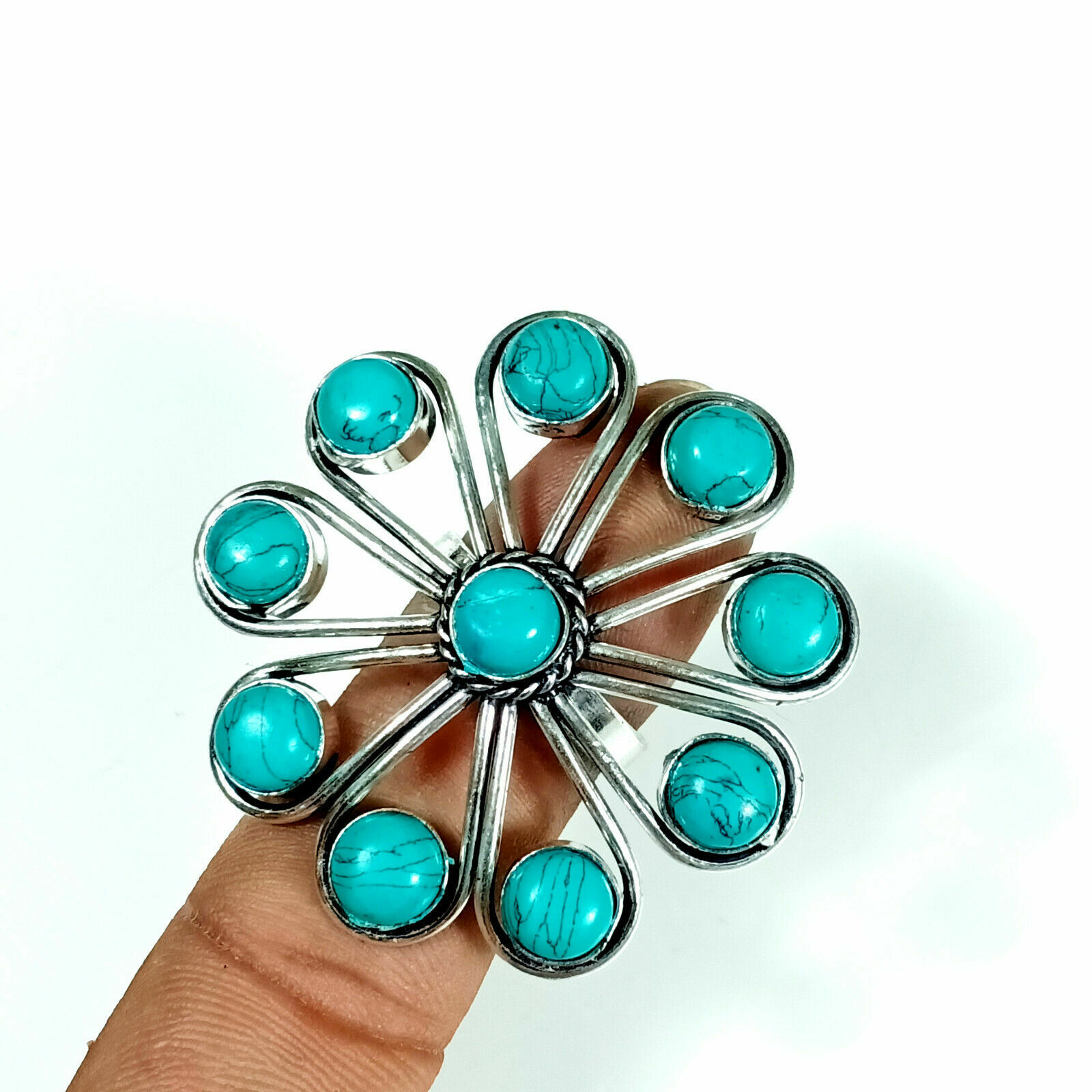 Variation de taille de bague Bijoux de mode Bague de pierres précieuses… Variation de taille de bague Bijoux de mode Bague de pierres précieuses…