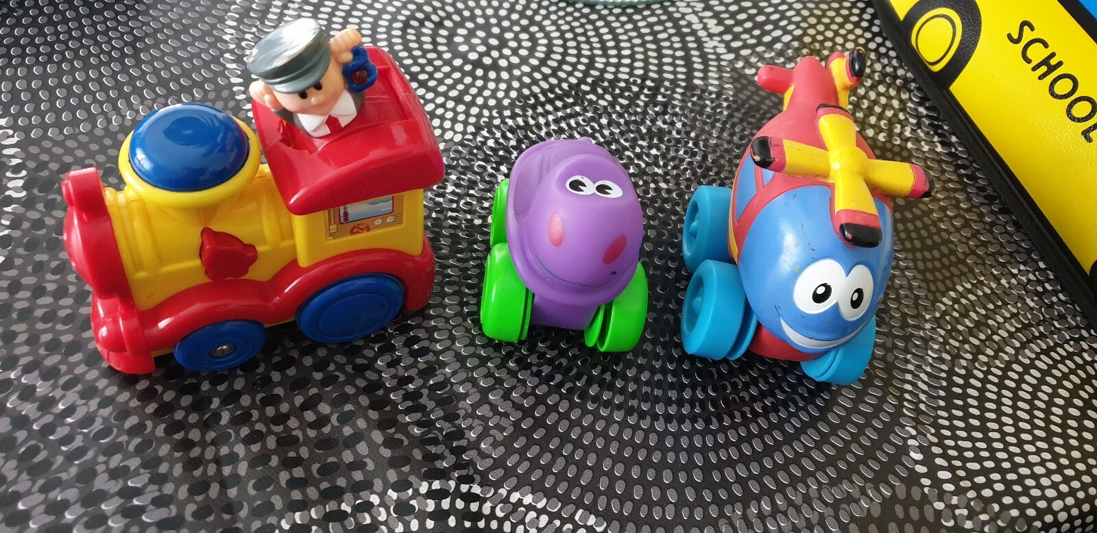 Lot 3 voitures animaux + helico train Bébé Excellent Etat Jeu Jouet Premier Âge Lot 3 voitures animaux + helico train Bébé Excellent Etat Jeu Jouet Premier Âge