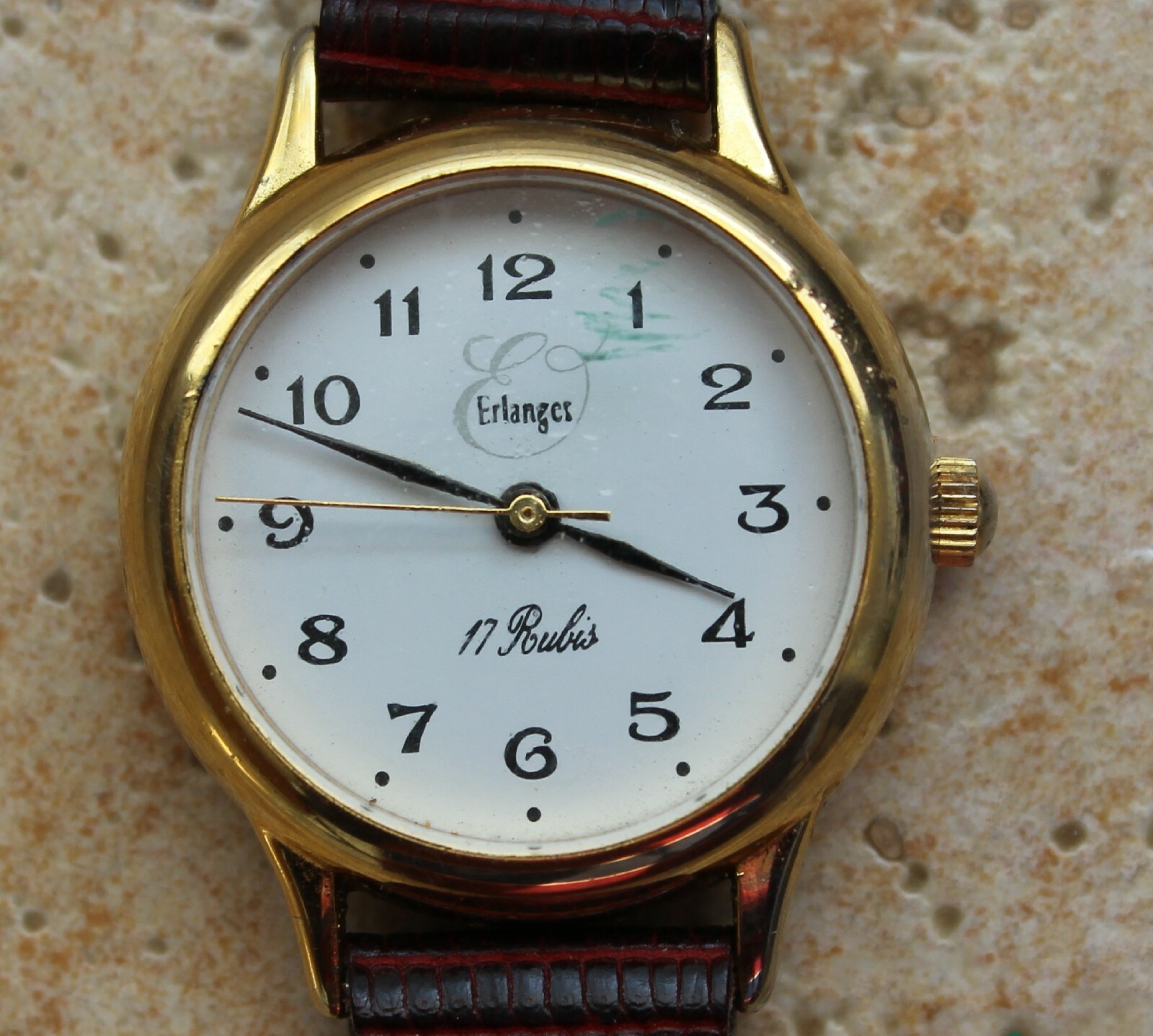 Ancienne montre HOMME mécanique ERLANGER 17 RUBIS ANTI CHOC N° AD 582 Ancienne montre HOMME mécanique ERLANGER 17 RUBIS ANTI CHOC N° AD 582