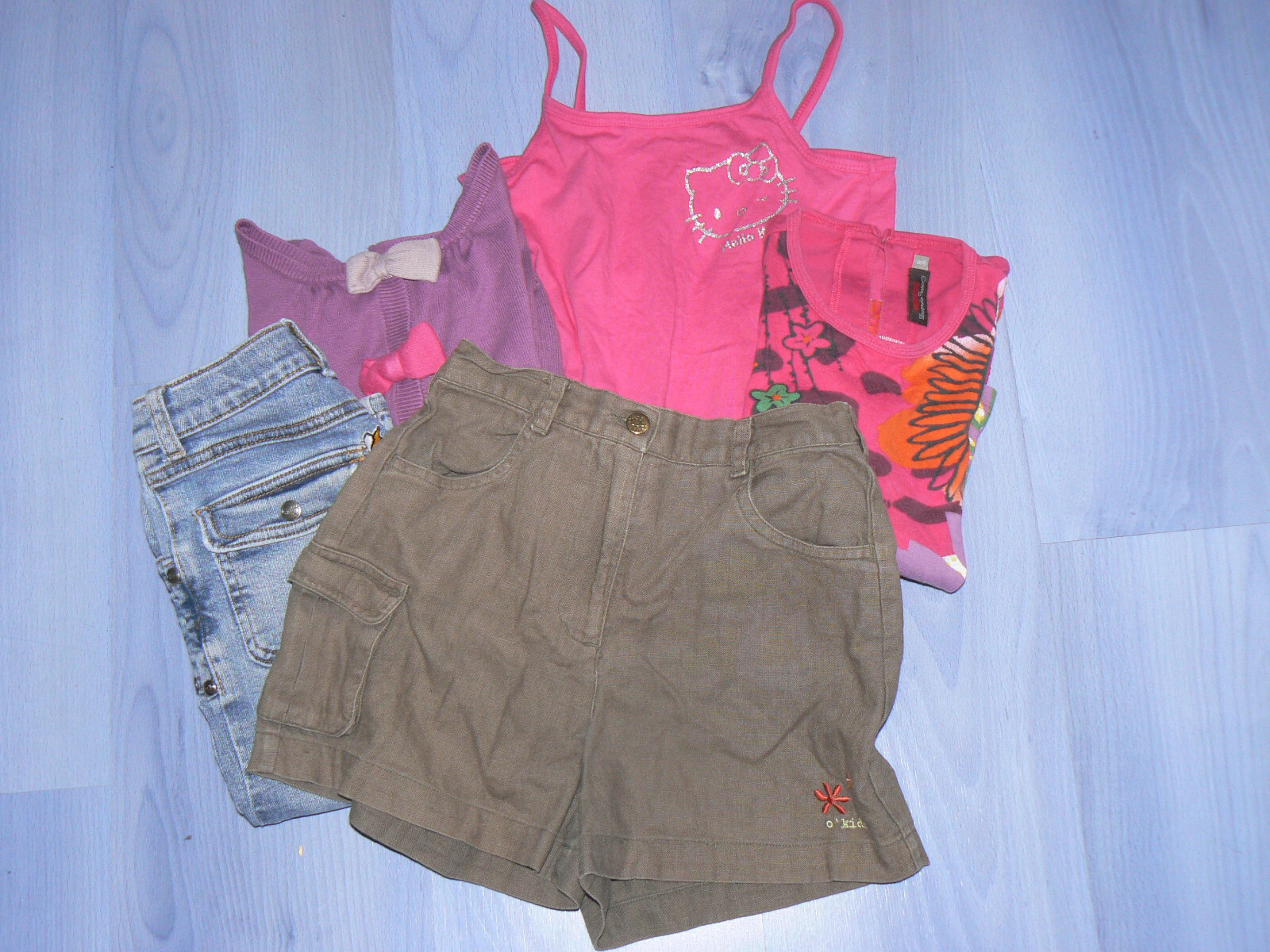 lot vêtements fille 8 ans (5 pièces) short-robe-pantacourt-haut Catimini lot vêtements fille 8 ans (5 pièces) short-robe-pantacourt-haut Catimini