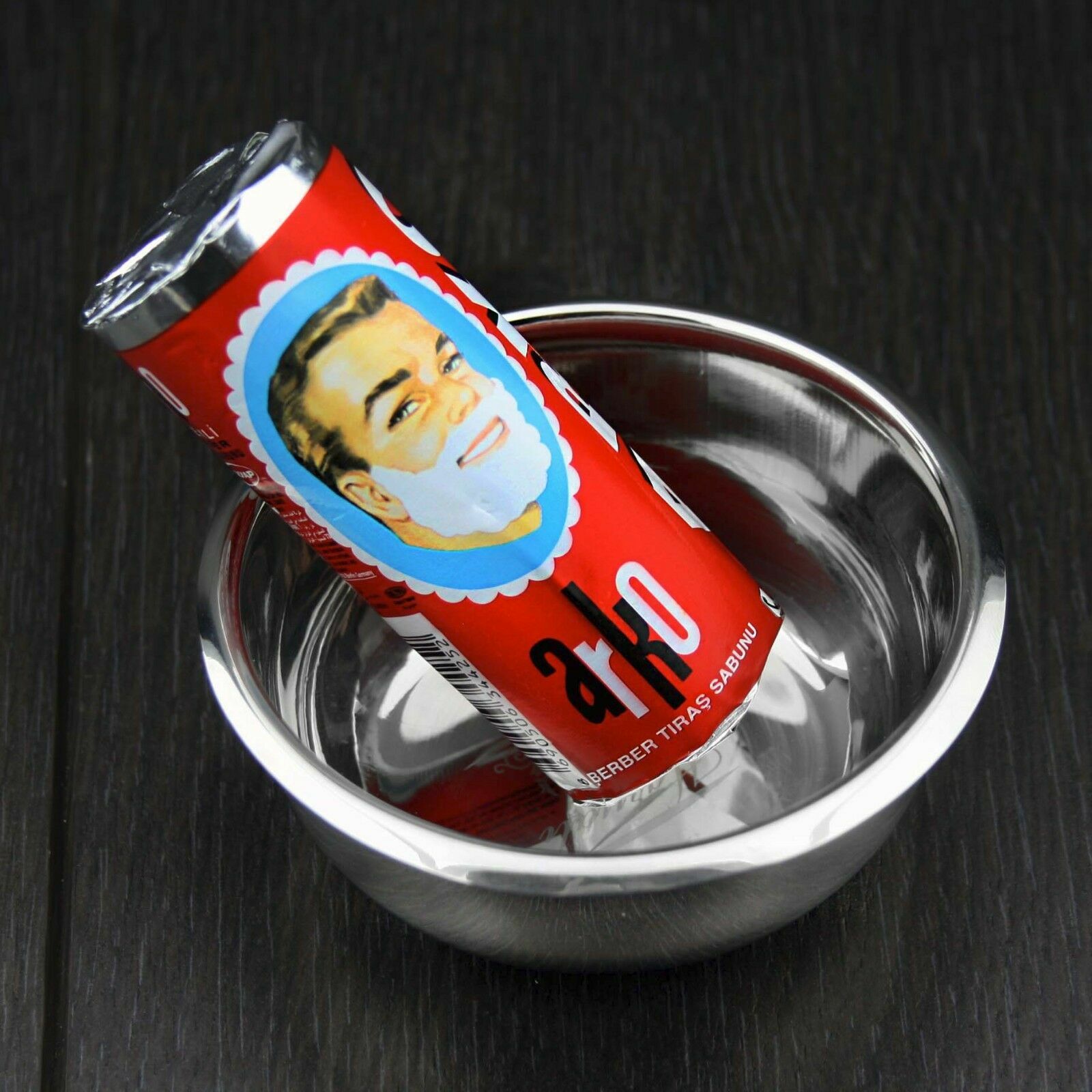 Homme Confortable Raser Avec Arko Rasage Savon Bâton Et Acier Inoxydable Bol Homme Confortable Raser Avec Arko Rasage Savon Bâton Et Acier Inoxydable Bol