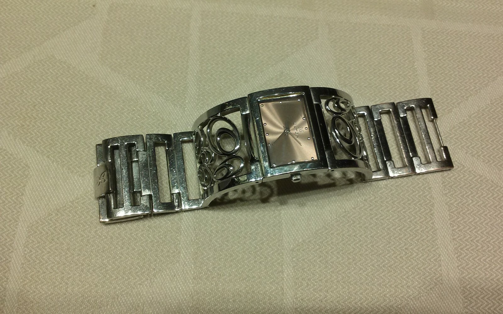 Montre femme clyda metal argente