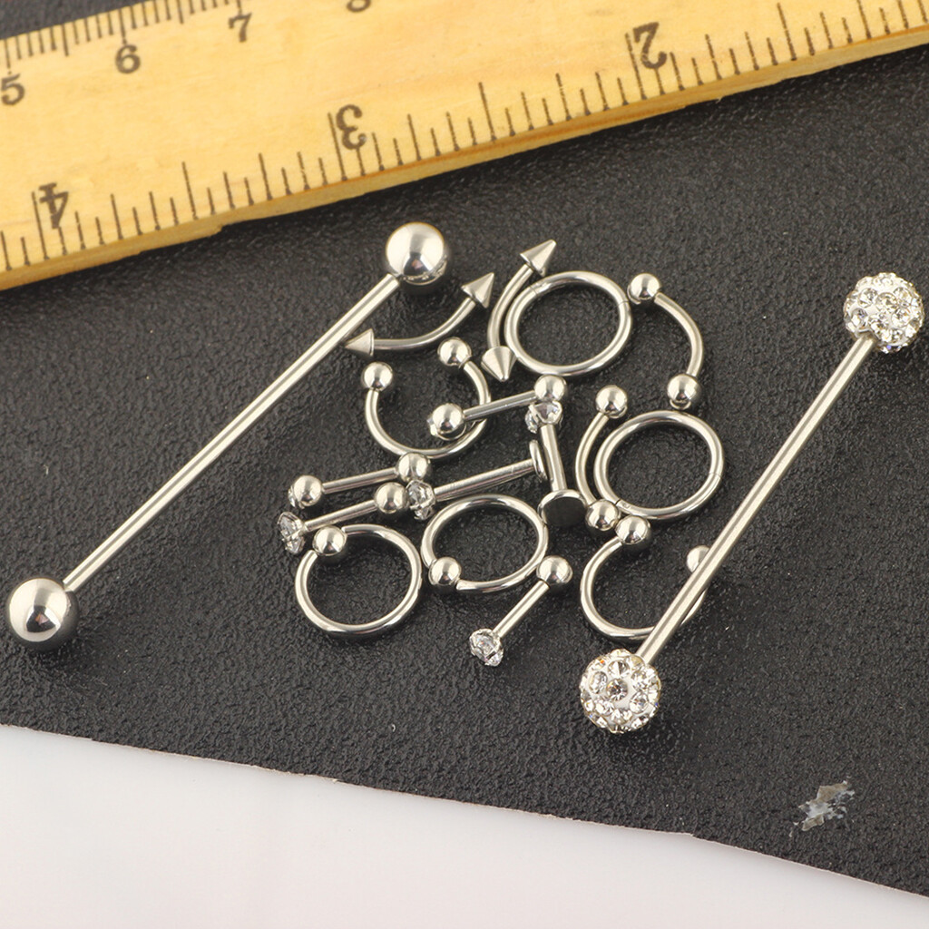 9 paires de bijoux de piercings de corps différents types pour les femmes Grils 9 paires de bijoux de piercings de corps différents types pour les femmes Grils