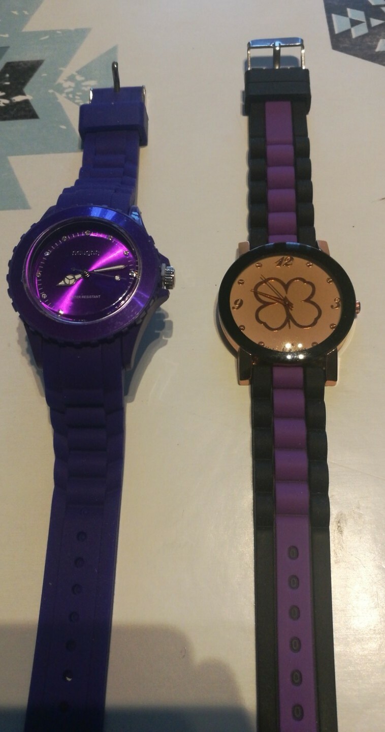 lot de 2 montres femmes neuves lot de 2 montres femmes neuves
