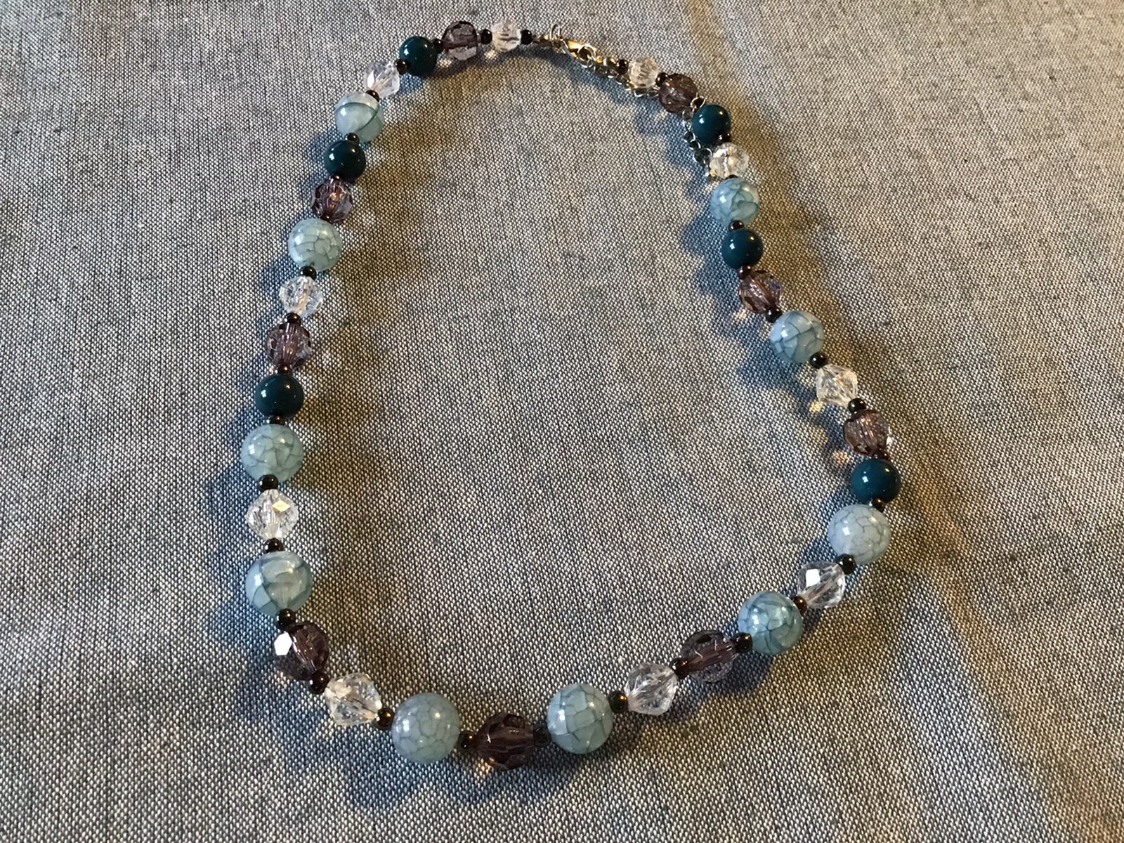 Bijoux Fantaisie, 1 collier Bijoux Fantaisie, 1 collier