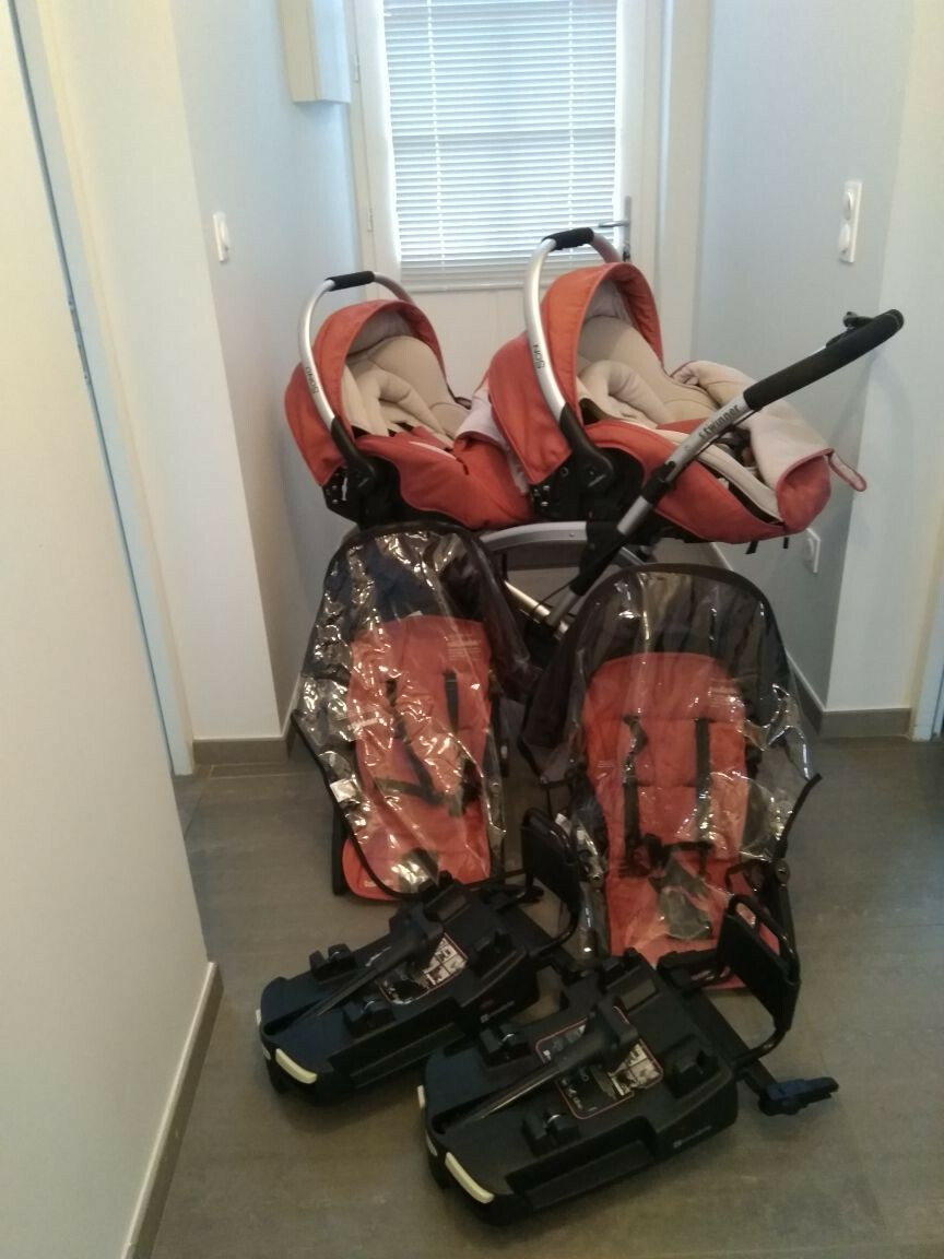 Poussette double Poussette double