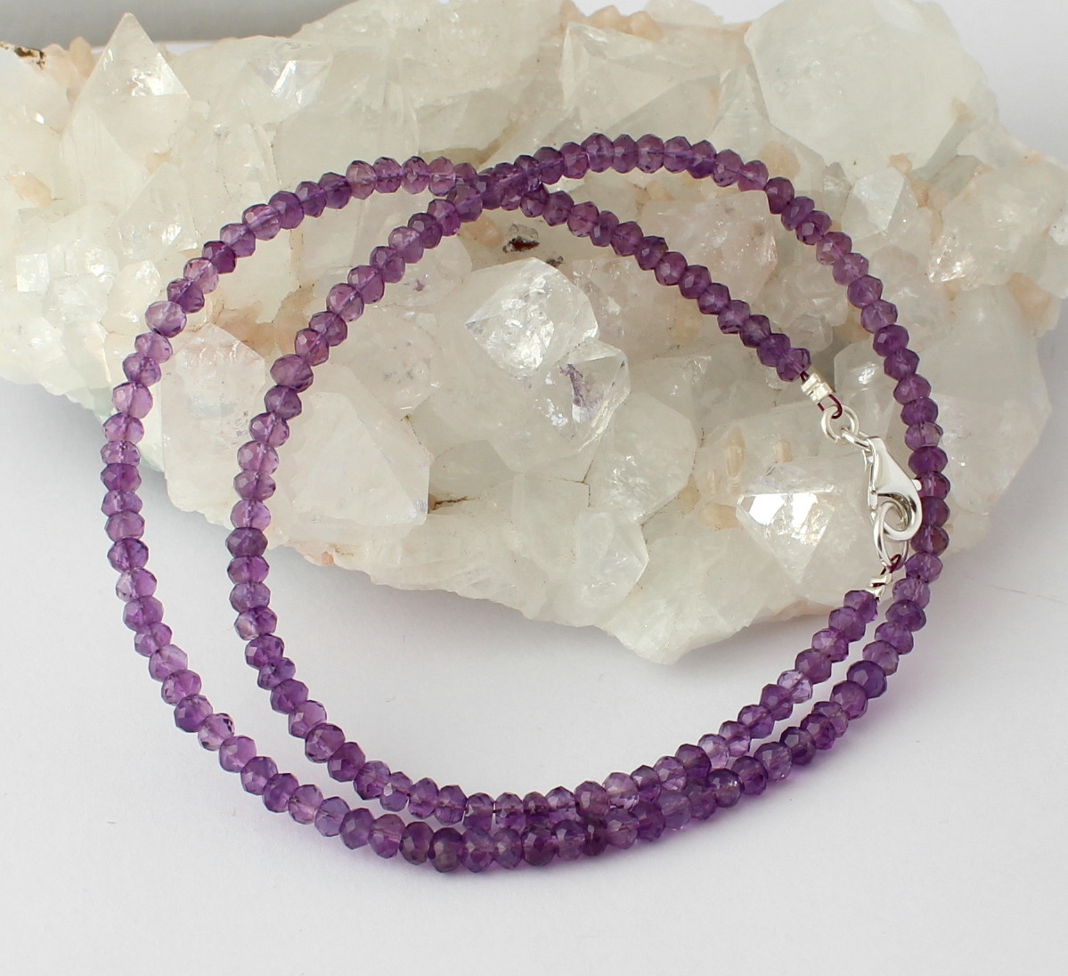 Améthyste Collier de Pierres Précieuses à Facettes Anneau Bijoux Mauve Chaîne Améthyste Collier de Pierres Précieuses à Facettes Anneau Bijoux Mauve Chaîne
