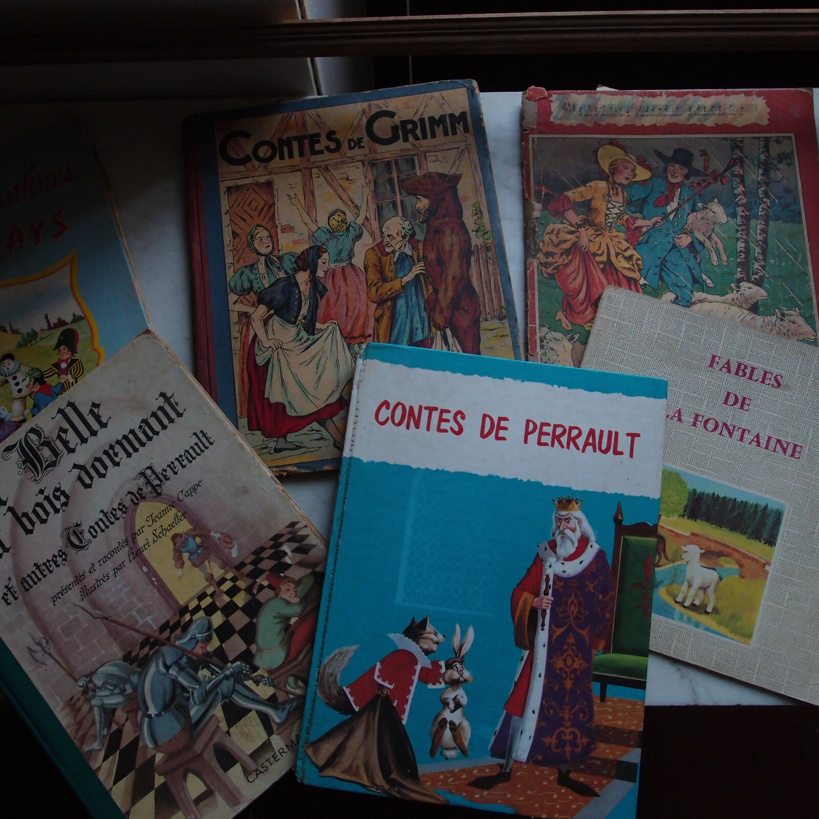 Lot livres enfants jeunesse anciens, chansons contes Grimm Perrault.. illustrés Lot livres enfants jeunesse anciens, chansons contes Grimm Perrault.. illustrés