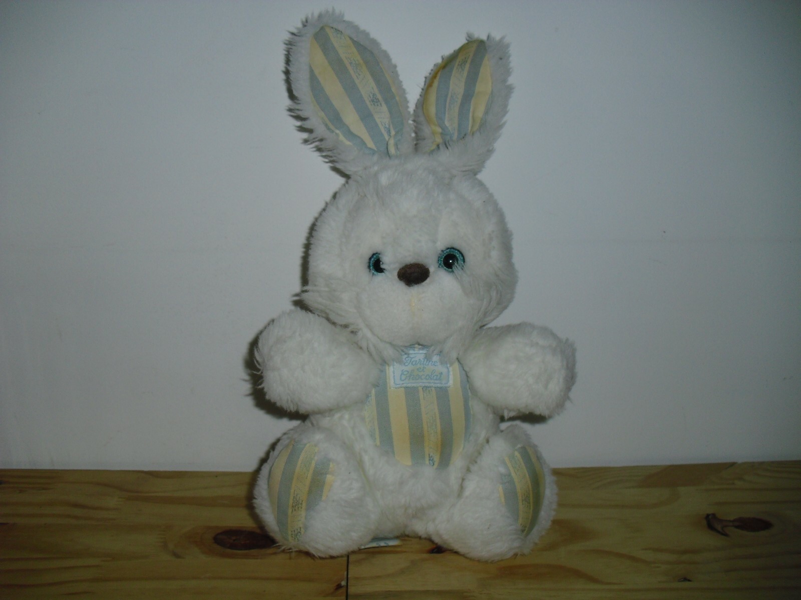doudou peluche lapin Tartine et Chocolat bleu et blanc doudou peluche lapin Tartine et Chocolat bleu et blanc