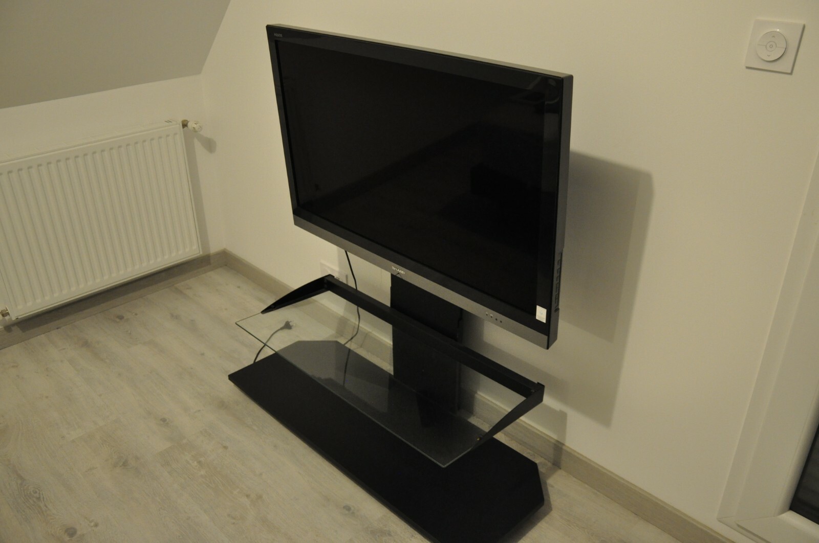 TV SHARP  AQUOS 102 CM