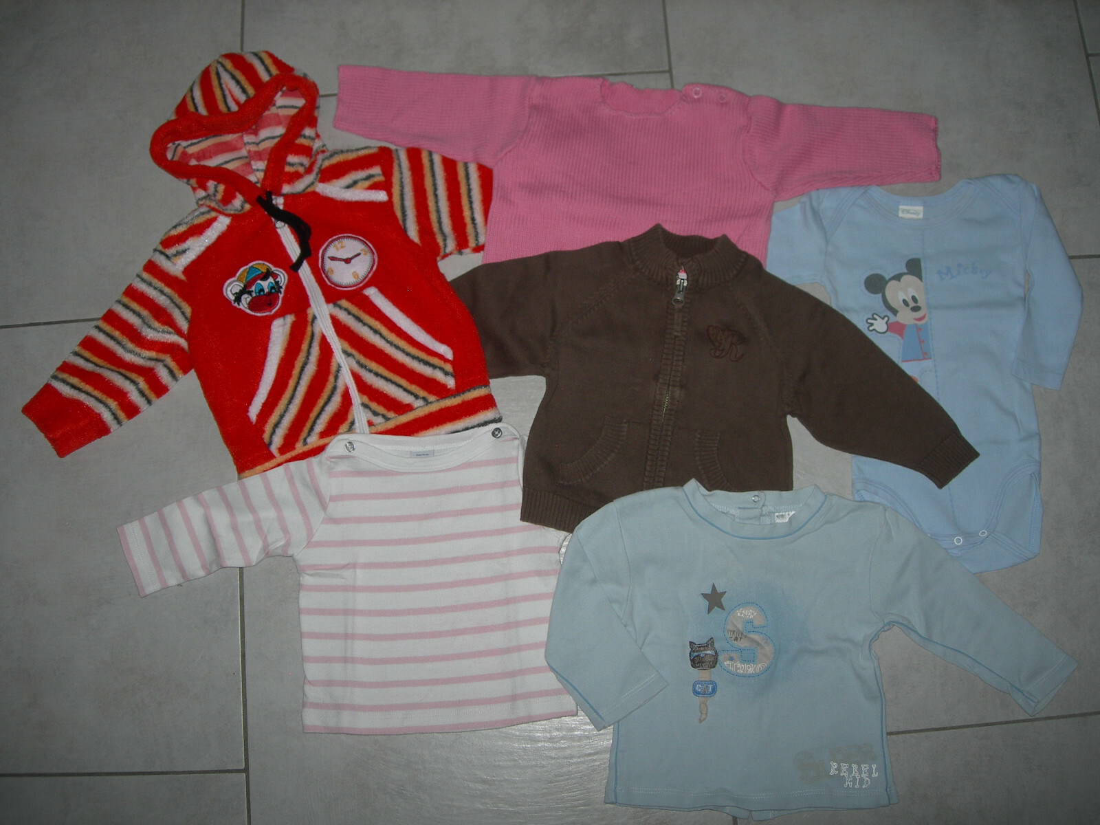 Lot vêtements fille 1 an Lot vêtements fille 1 an