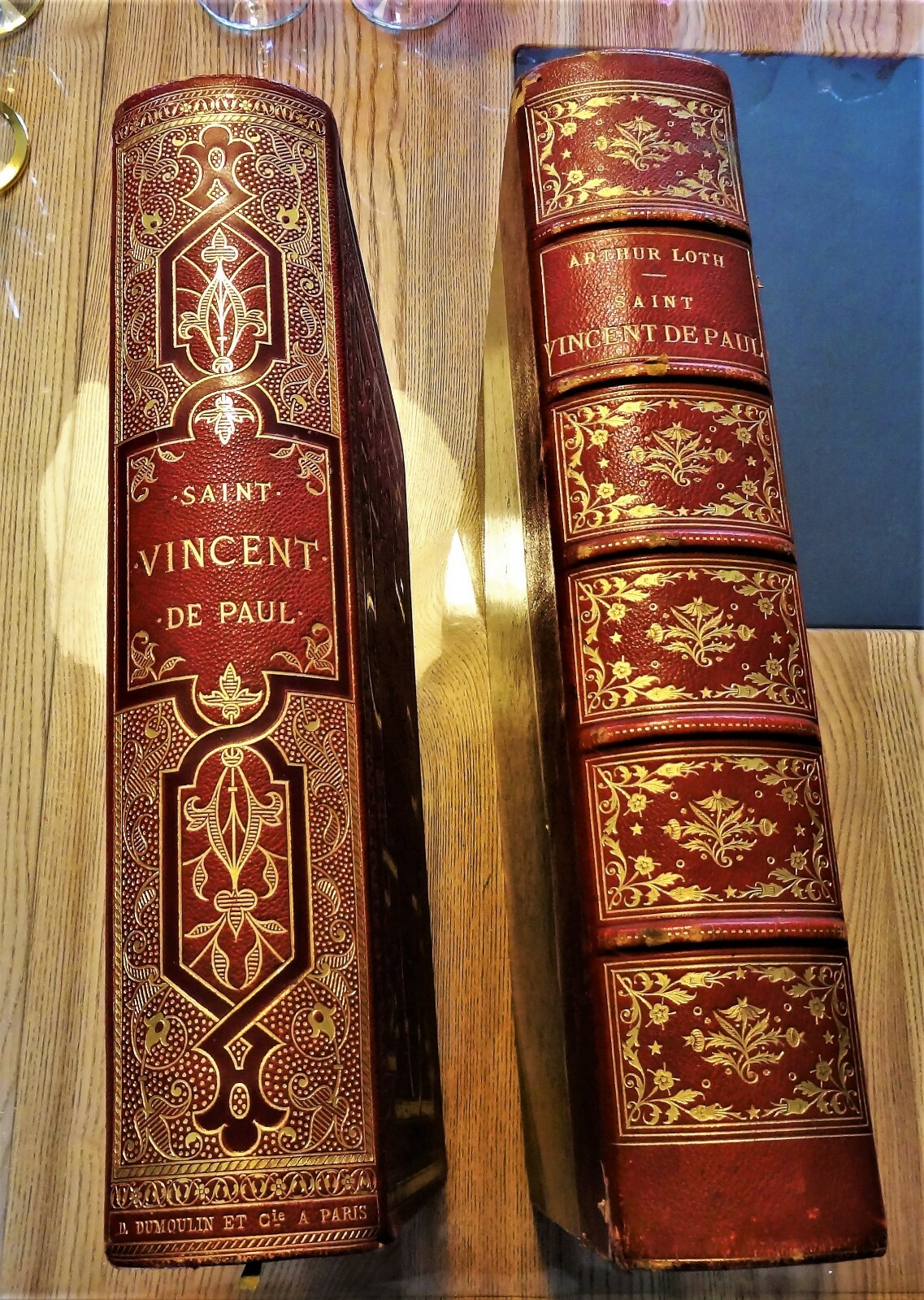 2 gros grands livres anciens “Saint Vincent de Paul” 1880 et 1881 TBE 2 gros grands livres anciens “Saint Vincent de Paul” 1880 et 1881 TBE