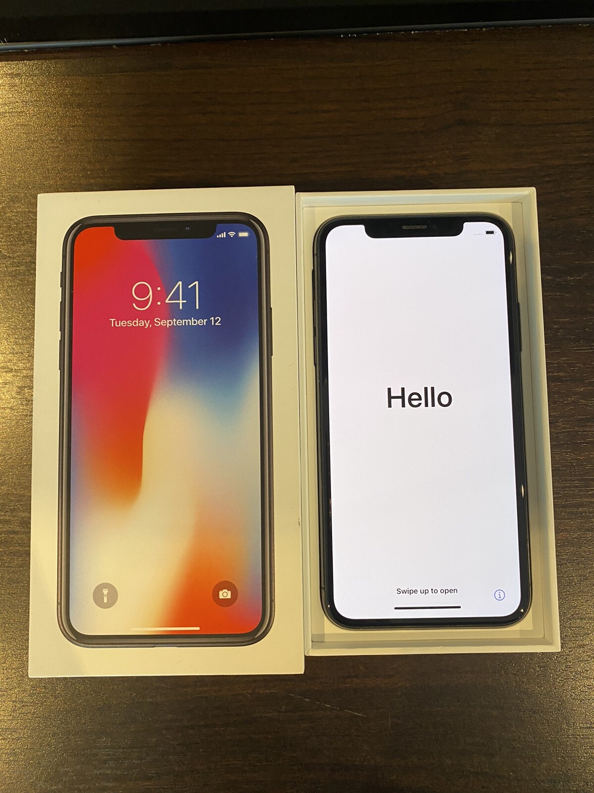 Apple iPhone X – 64 Go – Gris Sidéral (Désimlocké) Apple iPhone X – 64 Go – Gris Sidéral (Désimlocké)