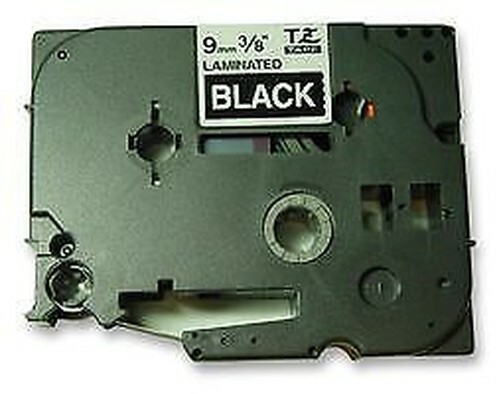 9MM Blanc Sur Noir Bande – Étiquette Imprimante Bureau Consommables – OE01022 9MM Blanc Sur Noir Bande – Étiquette Imprimante Bureau Consommables – OE01022