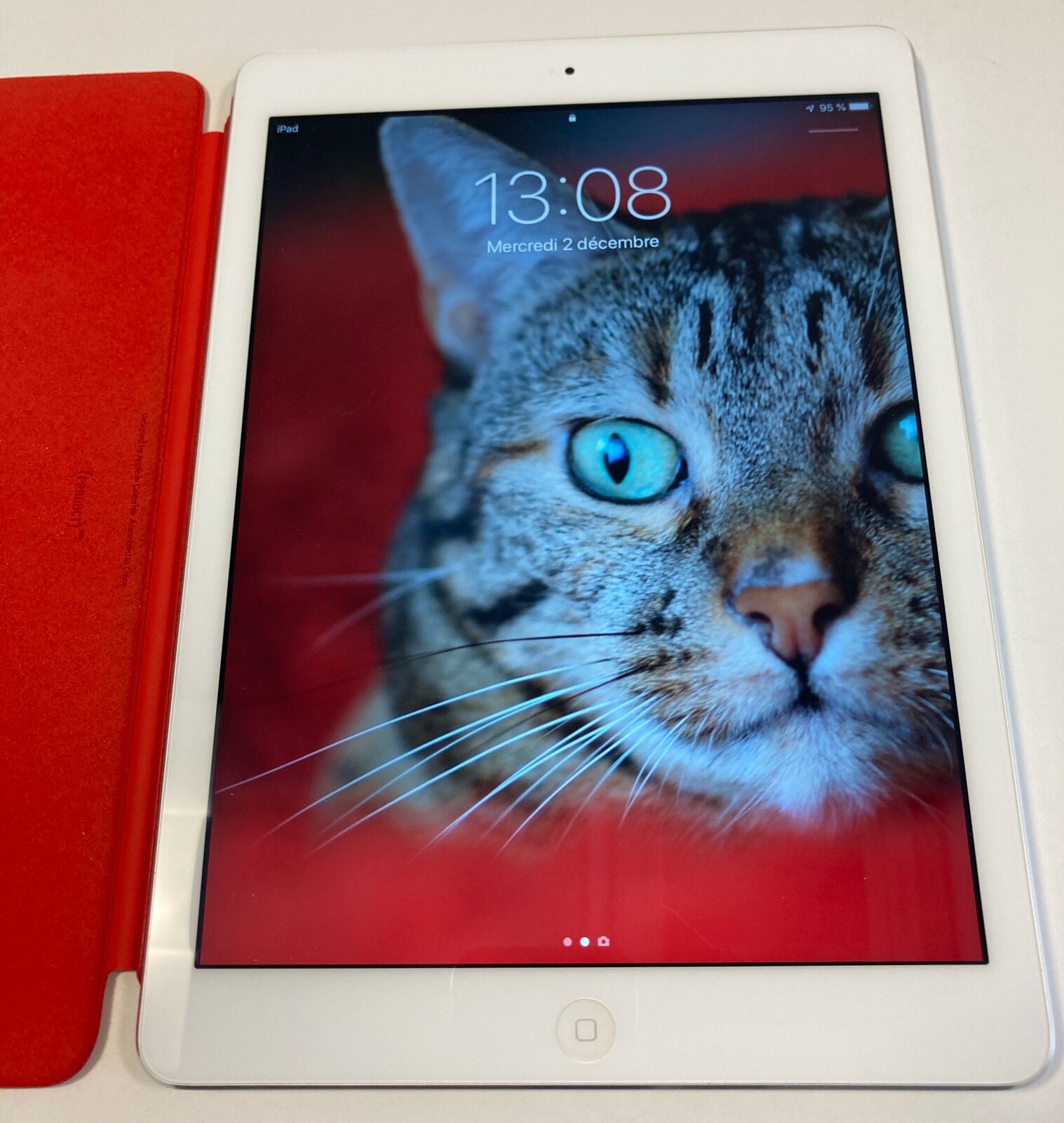 iPad Air (Wi-Fi) blanc de 64 Go en parfait état iPad Air (Wi-Fi) blanc de 64 Go en parfait état