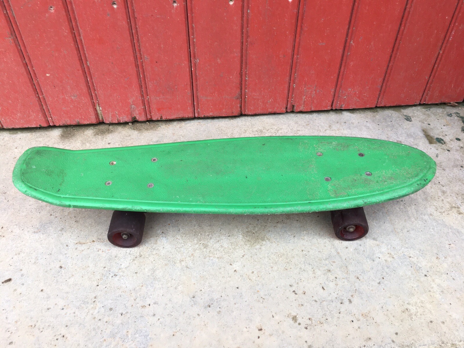 ANCIEN SKATEBOARD COULEUR VERT VINTAGE SKATE BOARD ANCIEN SKATEBOARD COULEUR VERT VINTAGE SKATE BOARD