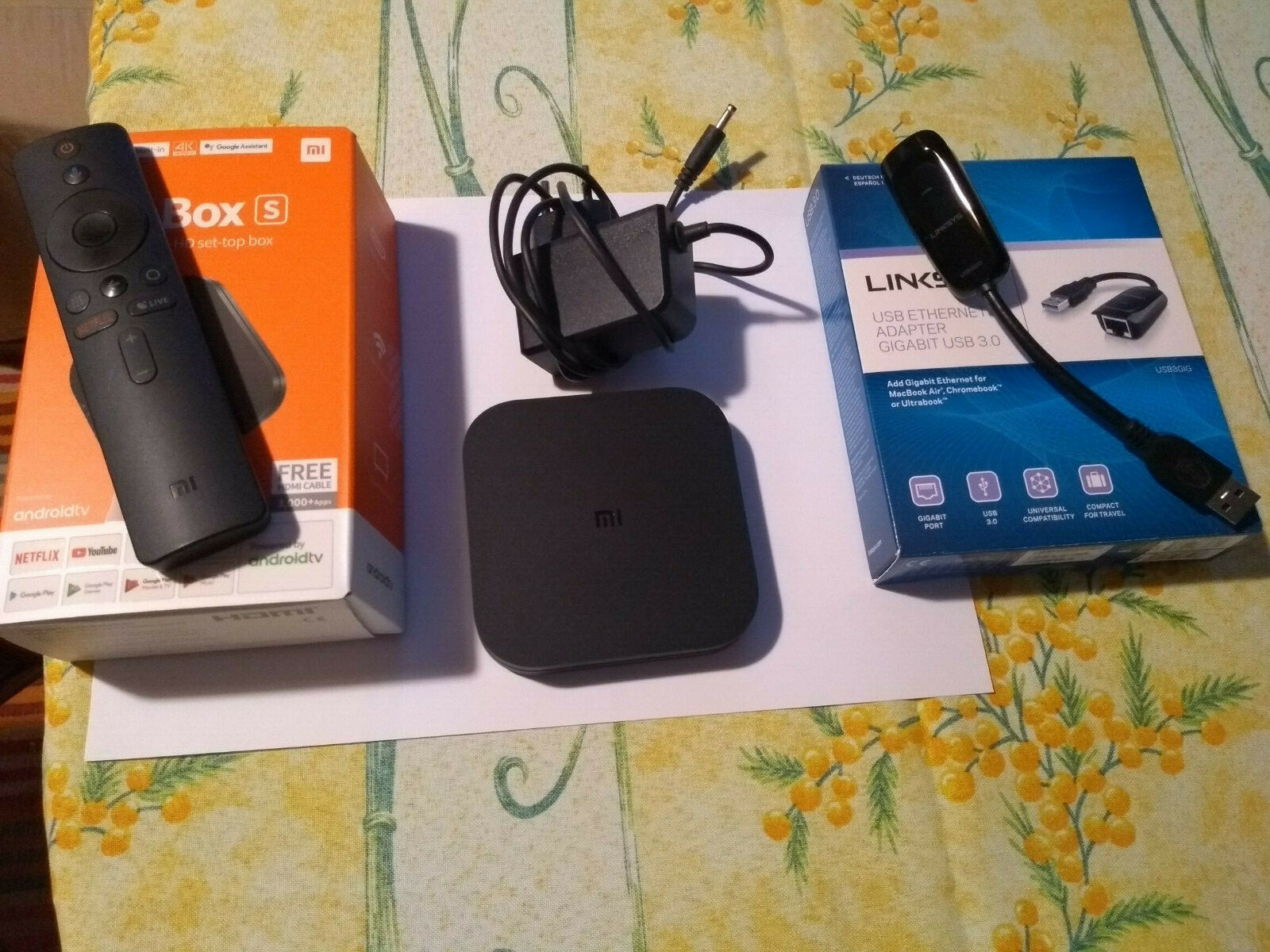 Xiaomi Mi Box S MDZ-22-AB Lecteur multimédia 4K Ultra HD +adaptateur usb reseau Xiaomi Mi Box S MDZ-22-AB Lecteur multimédia 4K Ultra HD +adaptateur usb reseau