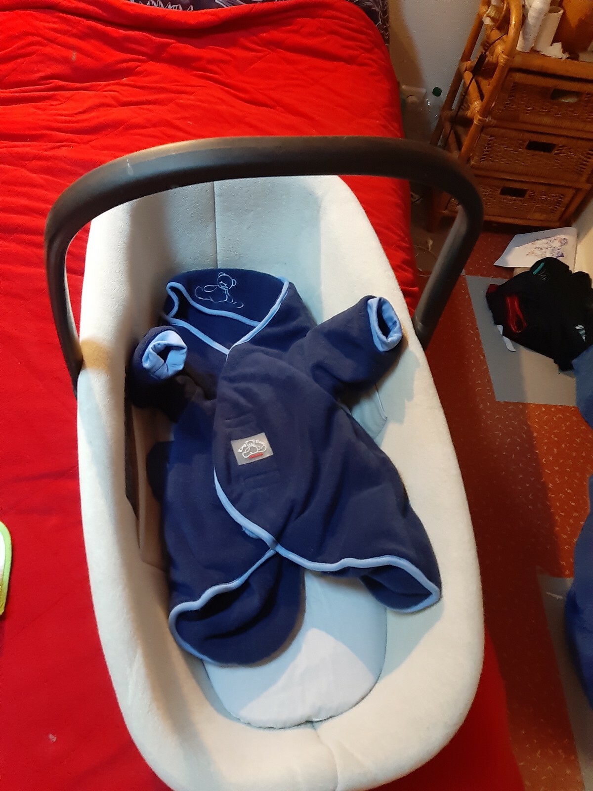 Nacelle Bebe et combinaison Nacelle Bebe et combinaison