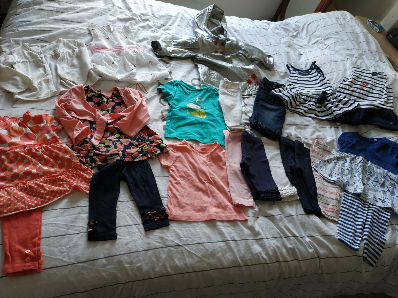 Lot Vêtements Fille 12 Mois printemps été Lot Vêtements Fille 12 Mois printemps été