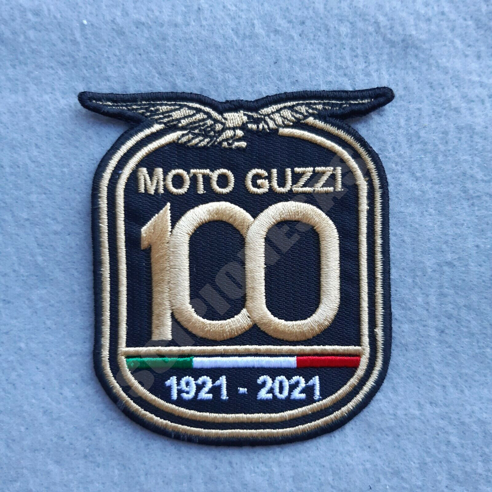 PATCH MOTO GUZZI 100 ANNIVERSARIO RICAMATA TERMO CM 7×7,5 -REPLICA-COD 435 PATCH MOTO GUZZI 100 ANNIVERSARIO RICAMATA TERMO CM 7×7,5 -REPLICA-COD 435