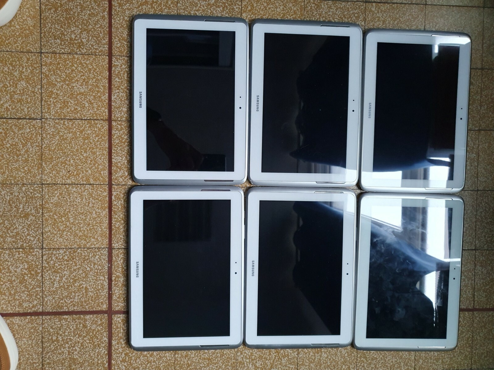 Lot de 6 tablettes samsung Galaxy Note 10.1 GT-N8010 16GB HS
