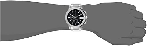 Gucci G- Chrono – Collection Hommes Montre à Quartz pour Femme avec Affichage Chronographe Cadran Noir et Bracelet en Acier Inoxydable Argenté ya101204