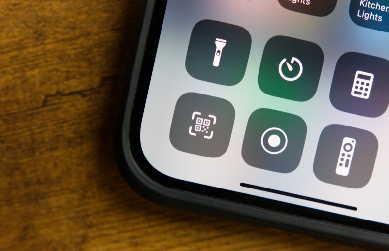The right way to scan a QR code on Android and iPhone The right way to scan a QR code on Android and iPhone
