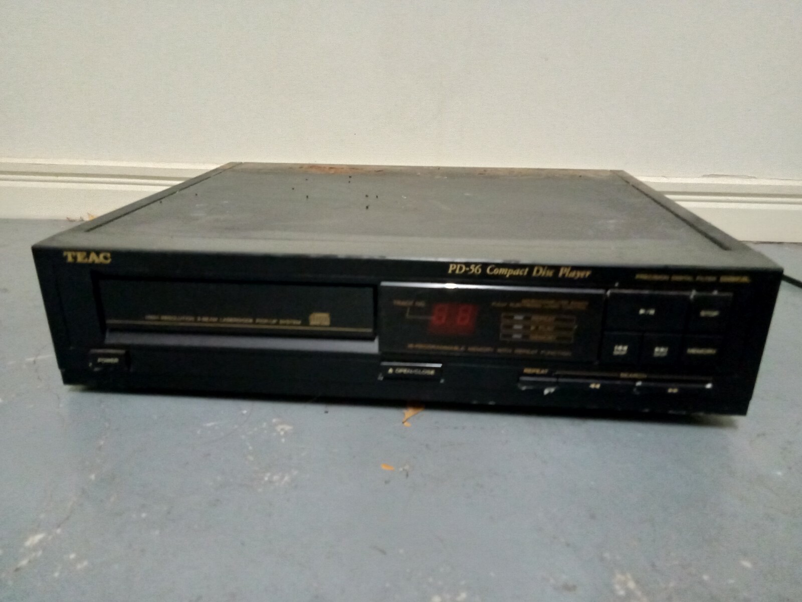 TEAC PD-56 CD PLAYER VINTAGE ELECTRONICS STEREO TEAC PD-56 CD PLAYER VINTAGE ELECTRONICS STEREO