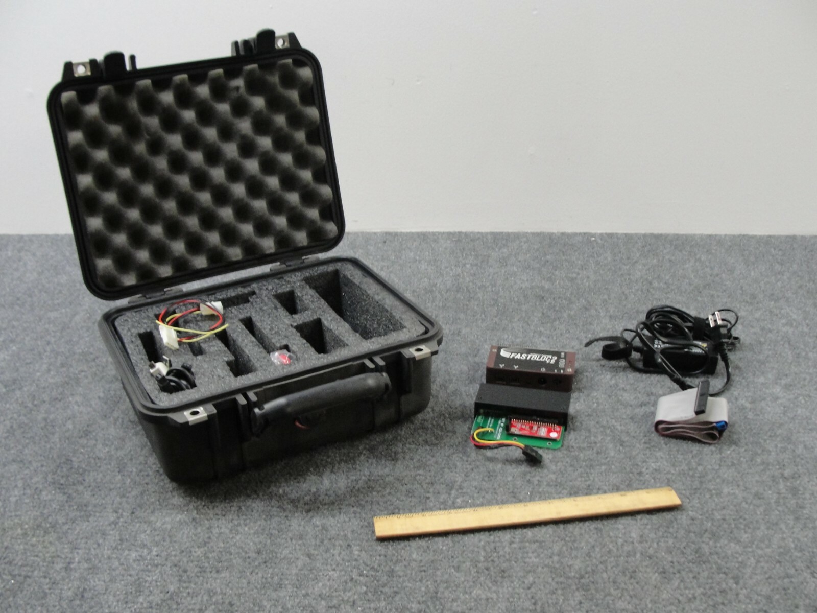 Guidance Software Fastbloc 2 FE Forensic Write Blocking Device w/ Accessories