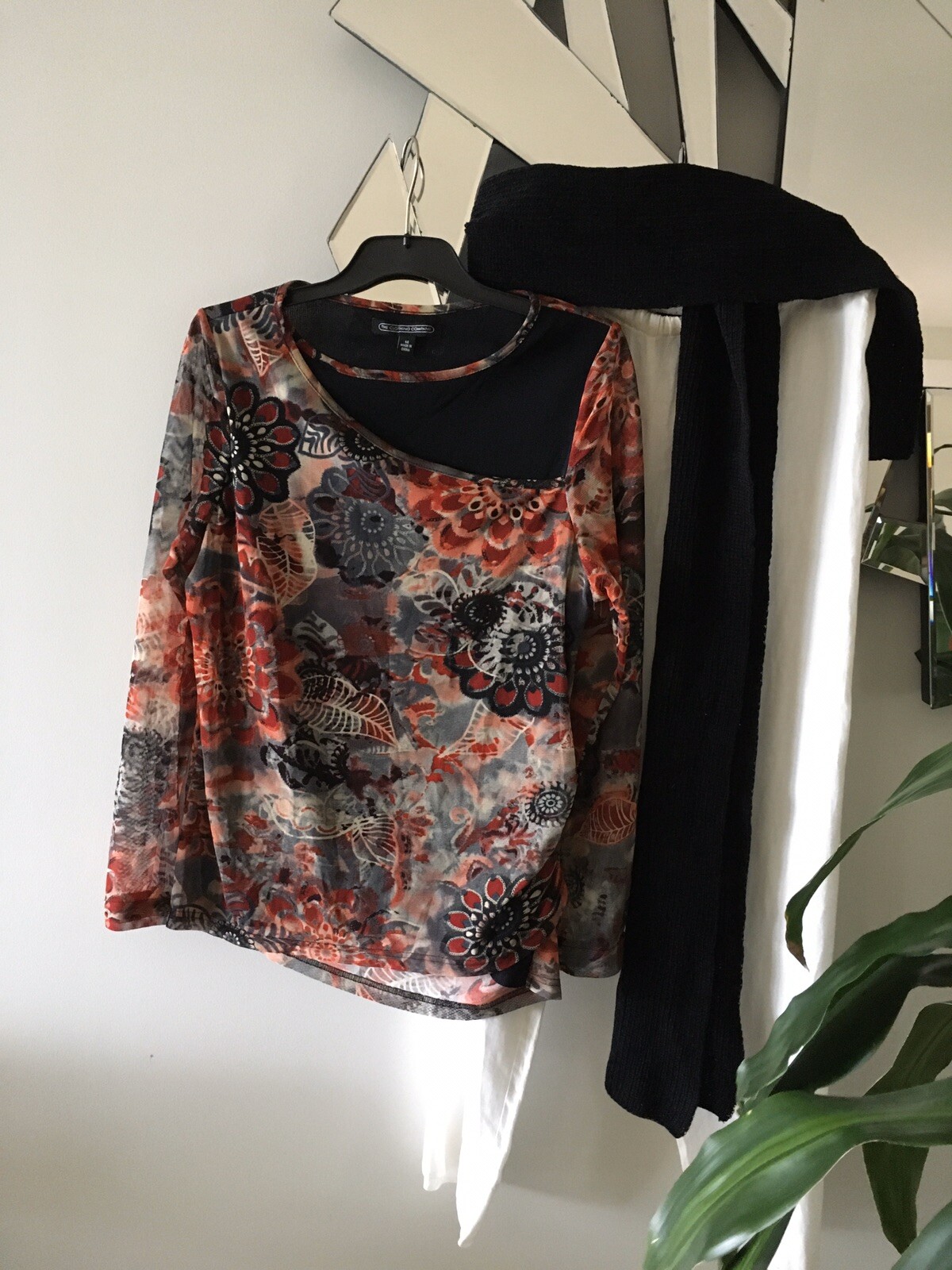 THE CLOTHING COMPANY Burgundy Tauple Black Long Sleeve Stretch Top Blouse 14 12