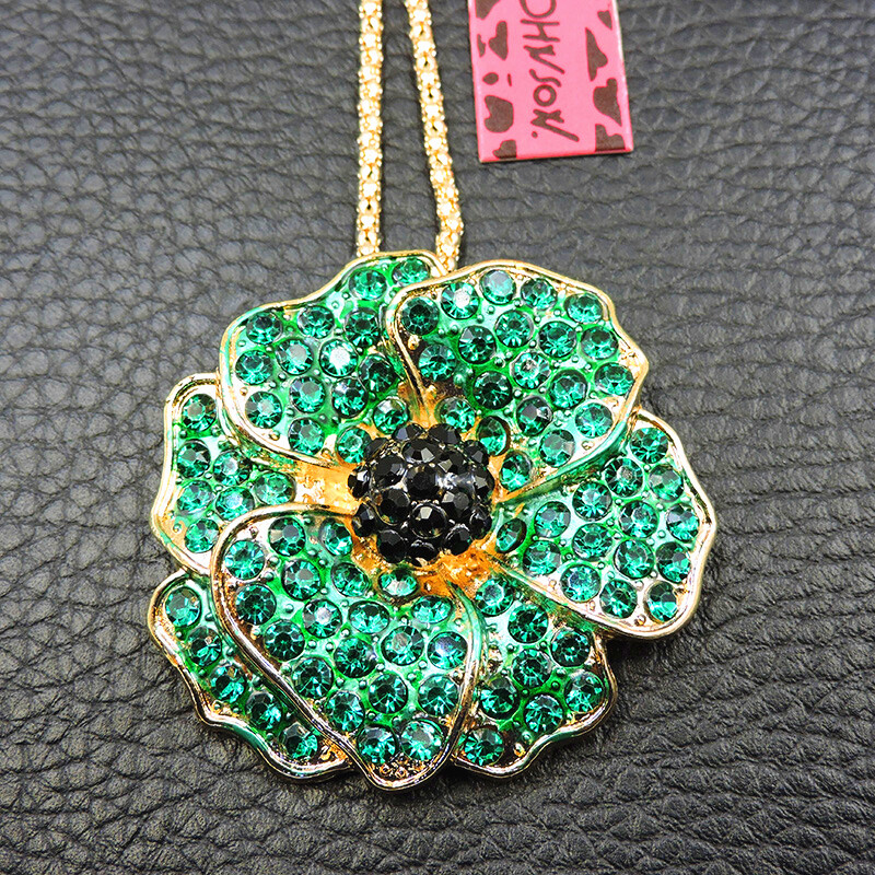 Hot Betsey Johnson Green Bling Flower Crystal Pendant Women Necklace Hot Betsey Johnson Green Bling Flower Crystal Pendant Women Necklace