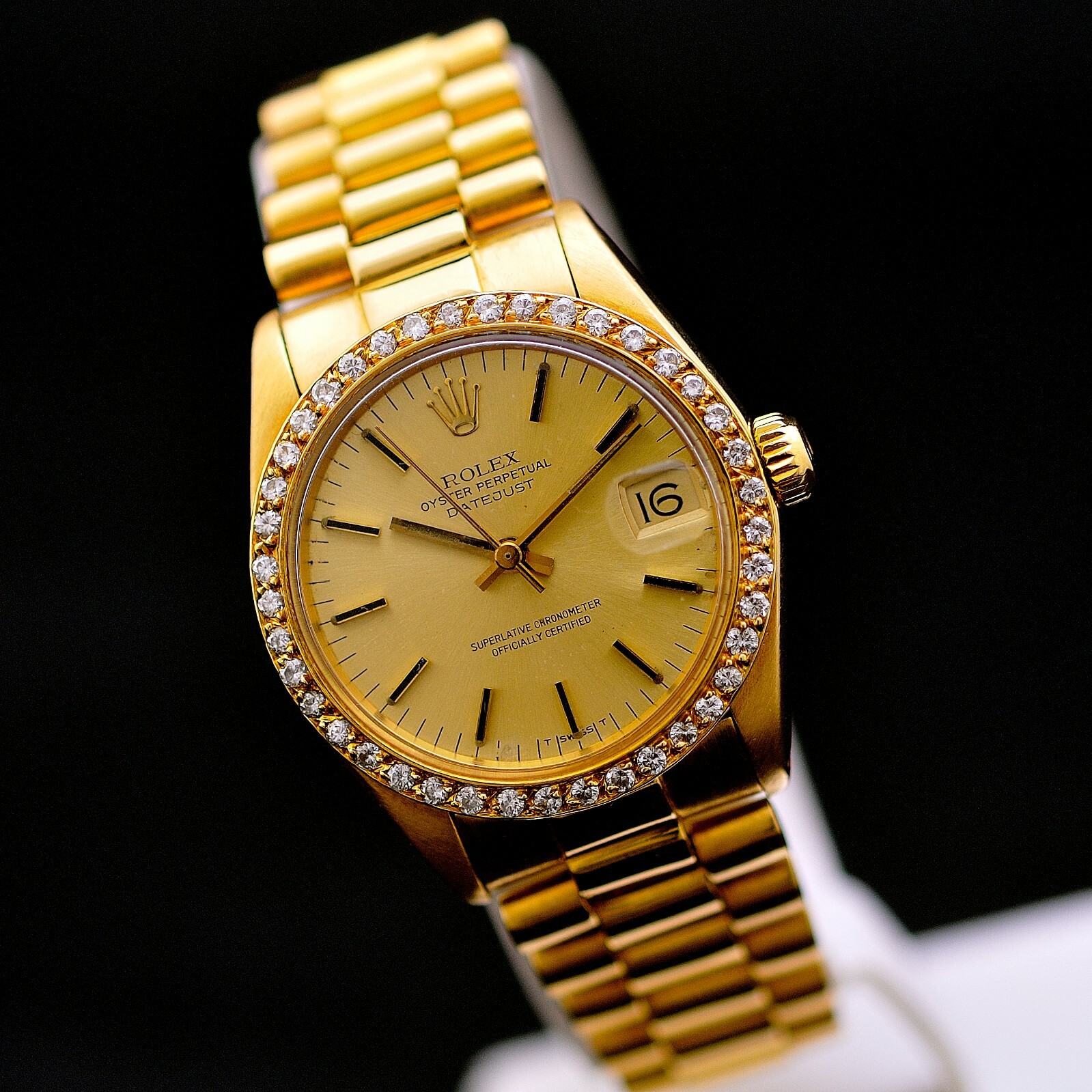 Rolex Datejust 18 Carats Gold 31 MM Ref 6827 Diamonds Bezel Serviced + Box Rolex Datejust 18 Carats Gold 31 MM Ref 6827 Diamonds Bezel Serviced + Box