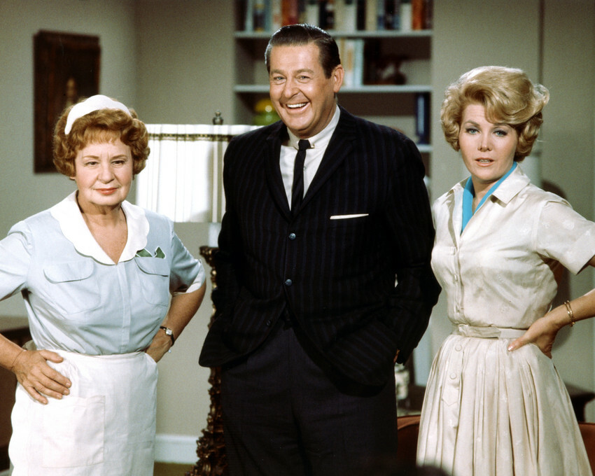 HAZEL TV 8X10 PHOTOGRAPH SHIRLEY BOOTH DON DEFORE HAZEL TV 8X10 PHOTOGRAPH SHIRLEY BOOTH DON DEFORE