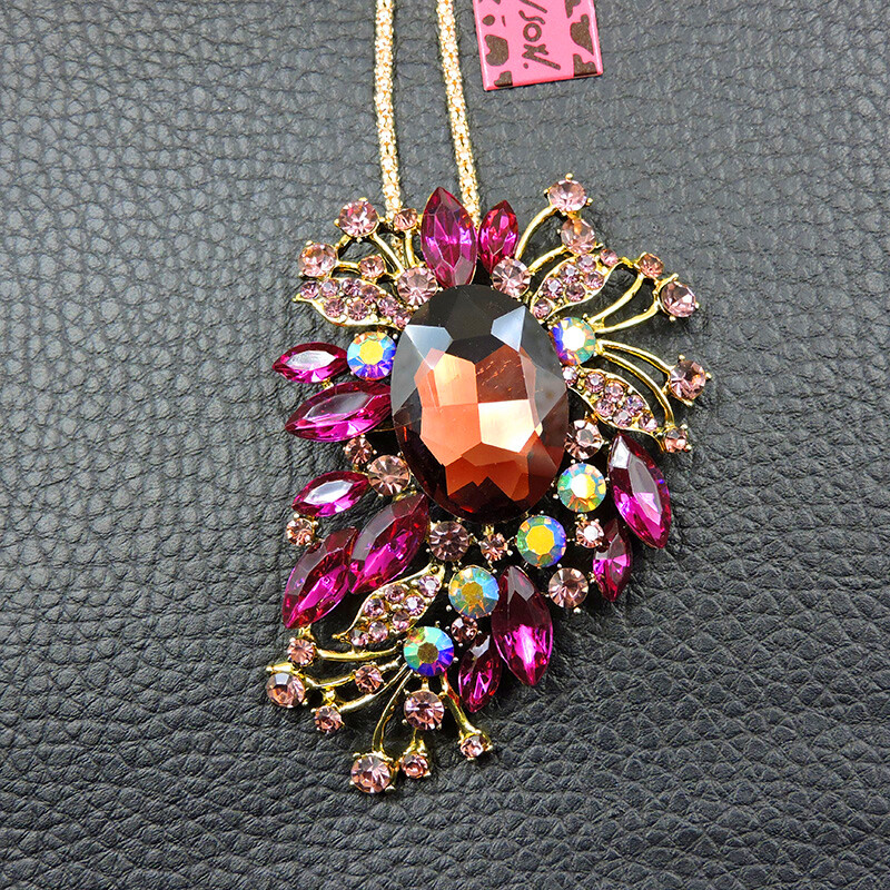 Betsey Johnson Pink Rhinestone Charm Flower Crystal Pendant Women Necklace Betsey Johnson Pink Rhinestone Charm Flower Crystal Pendant Women Necklace