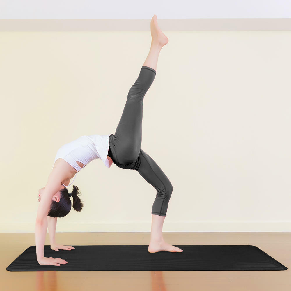 NEW Sporting Yoga Mat with Carrying Strap for Yoga Indoor Outdoor Sports – Black NEW Sporting Yoga Mat with Carrying Strap for Yoga Indoor Outdoor Sports – Black