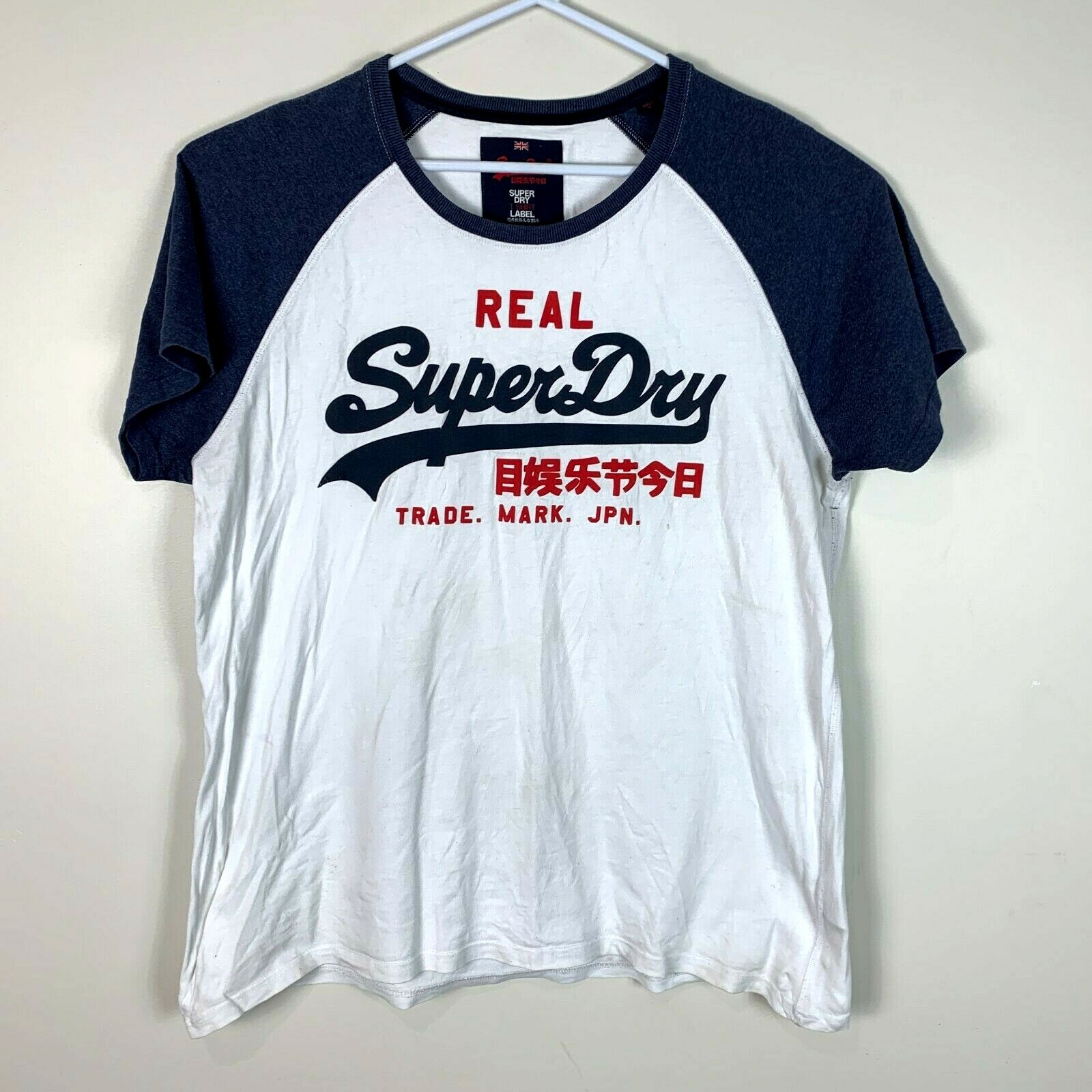 Superdry Raglan Style White Shirt (Asian Sizing) Size Men’s 3XL Superdry Raglan Style White Shirt (Asian Sizing) Size Men’s 3XL