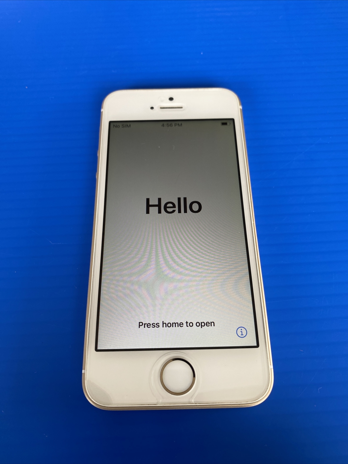 Apple iPhone SE – 64GB – Gold (Excellent Overall Condition) Australian Stock