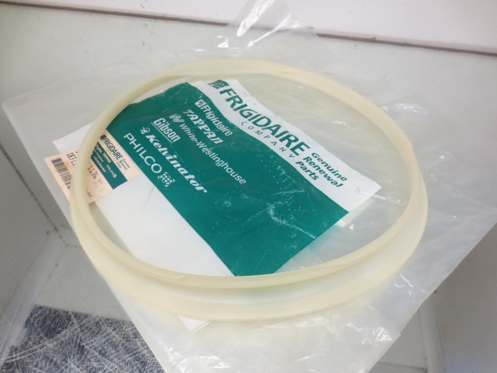 FRIGIDAIRE, 5303261136, WASHING MACHINE WASHER DEFLECTOR FRIGIDAIRE, 5303261136, WASHING MACHINE WASHER DEFLECTOR