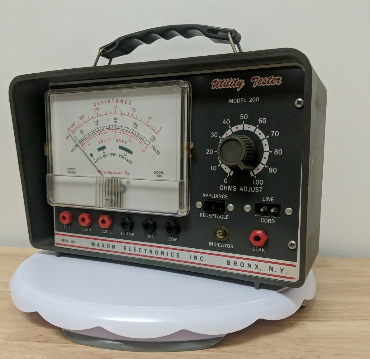 Vintage Maxon Electronics Model 200 Utility Tester Test Meter Bronx NY Vintage Maxon Electronics Model 200 Utility Tester Test Meter Bronx NY
