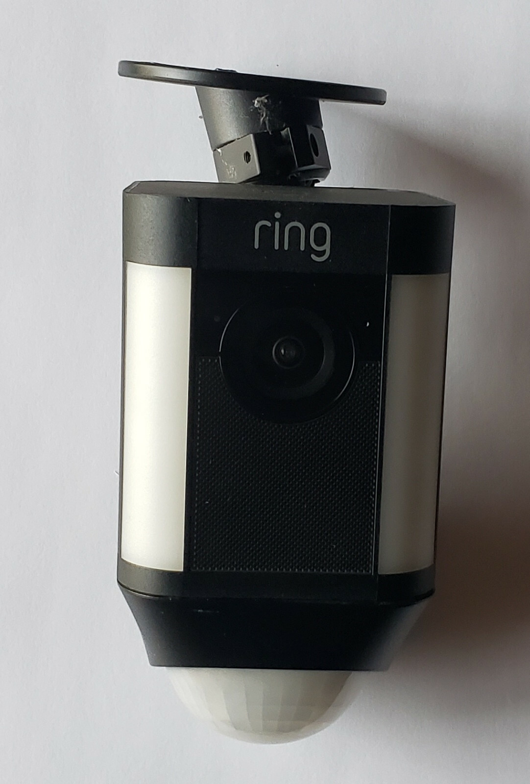 Black Ring Spotlight Cam Battery Powered HD Security 2-Way Talk Camera – REFURB Black Ring Spotlight Cam Battery Powered HD Security 2-Way Talk Camera – REFURB