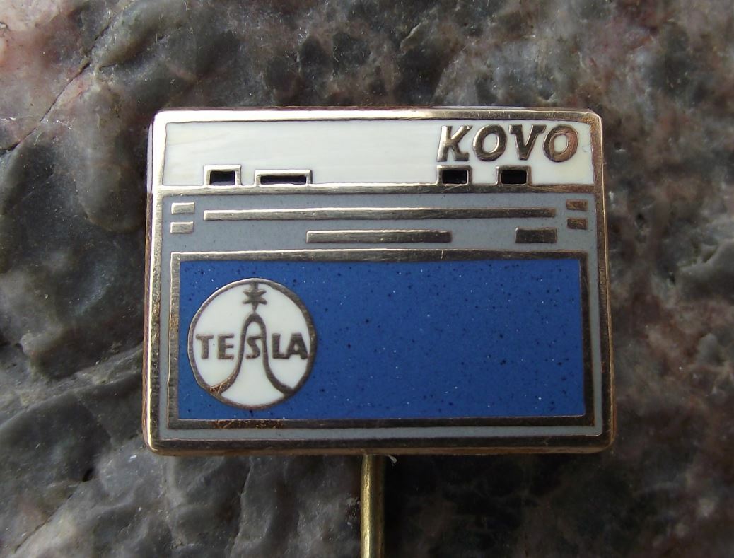 Vintage Tesla Electronics Analogue Classic Desk Manual Dial Radio Pin Badge Vintage Tesla Electronics Analogue Classic Desk Manual Dial Radio Pin Badge